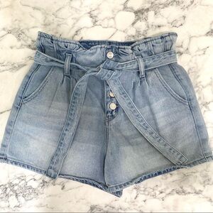AEO mom short 100% cotton paperbag denim shorts light wash high rise size 6